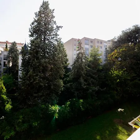 Le Parc Des Freres Lumiere Apartment Lyon